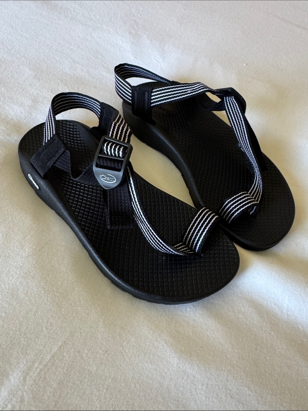 NWOT LADIES CHACO Z/CLOUD Z CLOUD SANDALS - SIZE 7